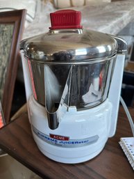 Acme Supreme Juicerator - Waring Products Division