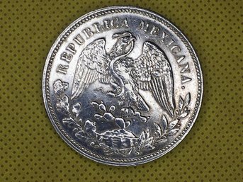 Very Nice Antique 1909 Mexico Coin - Un / One Peso - All Silver - Looks To Be Good Condition - Nice Coin !