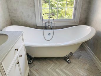 Double Slipper Clawfoot Bathtub (READ DESCRIPTION)