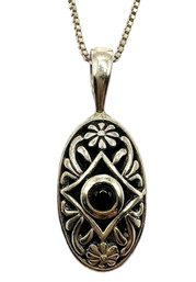 Vintage Italian Designer Sterling Silver Box Chain W/ Oval Onyx Stone Pendant