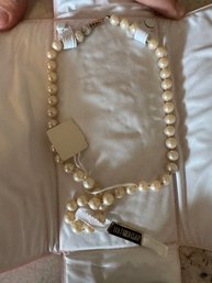 Pearl Necklace With 14 Karat Gold Clasp With Case