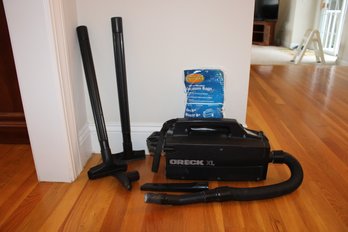Oreck Xl Compact Handheld Vac W/bag And Attachments