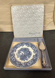 Wedgwood & Co Ltd With Sterling Silver Handled Cheese Knife Server Party Set Plate In Original Box. MK/A4