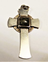 Sterling Silver Cross Pendant Having Green Stone