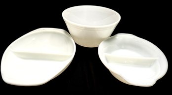 Vintage Trio Of Baking Dishes Including Pyrex