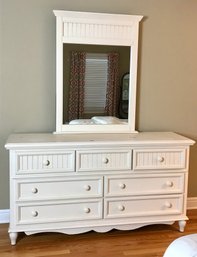 BASSETT Furniture Wooden Dresser With Mirror