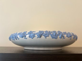 Wedgewood Gardenia Bowl 1950s Lavender On Cream