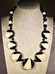 1980s Plastic Necklace Having Black And White Beads