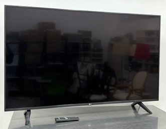 An LG 55' Flat Screen TV