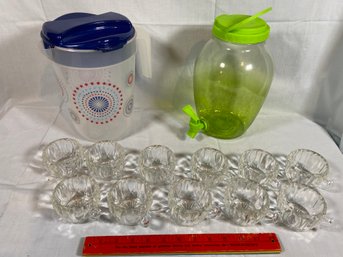 11 Vintage Clear Cut Punch Glasses And 2 Modern Pitcher And Beverage Dispenser