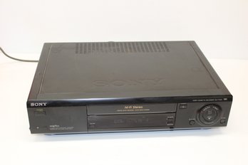 Working Sony VHS Hi-Fi Stereo Video Cassette Recorder - Model SLV 775HF