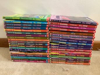 Large Goosebump Book Lot