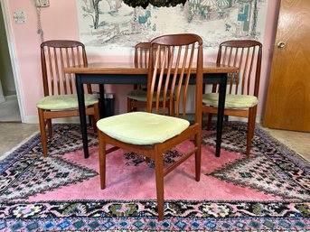 A Stylish Refractory Table & Chairs With A Mid-Century Modern Style