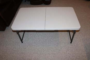 Fold Up Adjustable Table