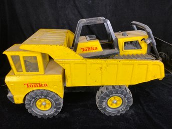 1970s Tonka Mighty Dump Truck & T-6 Bulldozer