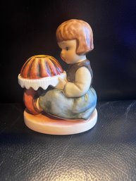 Vintage M.I. Hummel Goebel 'Der Geburtstagskuchen Birthday Cake' Porcelain Figurine #344