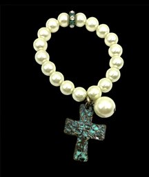 Vintage Boho White Pearl Color Beaded Cross Charm Stretchy Bracelet