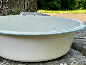 White Enamel Basin With Light Blue Trim & Original Woolworths 67 Cent Price Tag!!