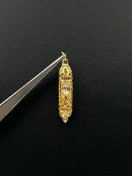 Vintage Mezuzah Judaica 14k Yellow Gold Pendant
