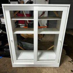 White Bookshelf/cabinet With 4 Shelves