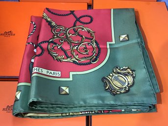 Fantastic Brand New HERMES Silk Scarf - Keys / Clefs - Sold By Bergdorf Goodman - Made In France - WOW ! (7)