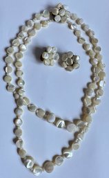 Set Vintage Genuine Mother Of Pearl Necklace With Matching Clip-on Earrings In Original Abraham & Straus Box