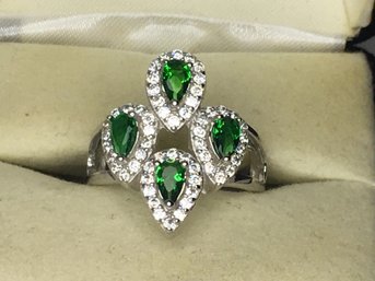 Fabulous Sterling Silver / 925 Ring With Teardrop Russian Tsavorite White Topaz - Very Pretty Ring ! Gift !