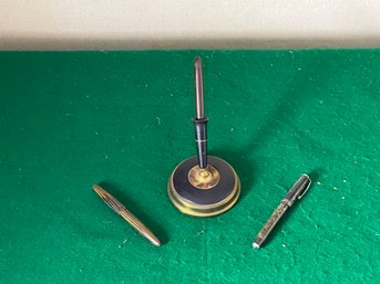 Parker Vacumatic Fountain Pen And 2 Shaeffer Fountain Pens With 14K Gold Nibs