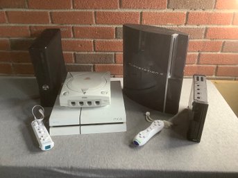 Video Game Console Lot #17