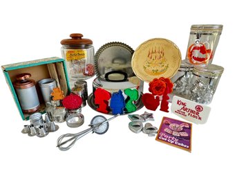 Huge Vintage Baking Lot Including Snoopy & Tupperware Cookie Cutters & More