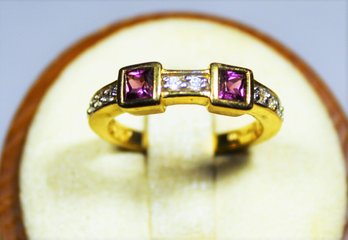 Gold Tone Ladies Ring Pink And White Stones Size 7.5