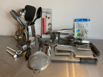 Assortment Of Quality Kitchen Gadgets, Tools & More.