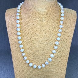 Fabulous Brand New Genuine Cultured Baroque Pearl Necklace With Gold Beads - Measures 18' - Very Pretty !