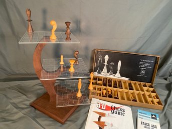 Wow Rare ANTI Universum Space Age Chess Set Italy W/ Star Trek Style 3D Alabe Crafts Acrylic & Wood Board Rare
