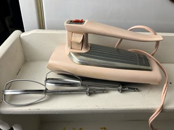 Vintage Working Pink General Electric Hand Mixer