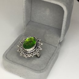 Fabulous 925 / Sterling Silver Cocktail Ring With Large Faceted Peridot - Great Piece - Nice Gift Idea !