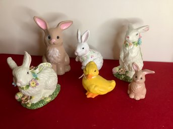 Mixed Easter/bunny Figurines