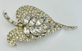 VINTAGE WHITE RHINESTONE LEAF BROOCH - BEAUTIFUL