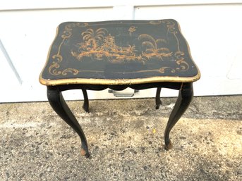 Chic Chinoiserie Decorated Accent Table