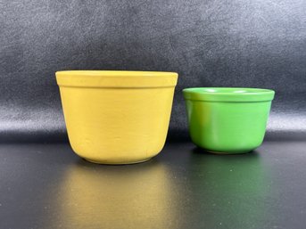 A Pair Of Vintage Pottery Mixing Bowls By Oxford Ware, Made In The USA