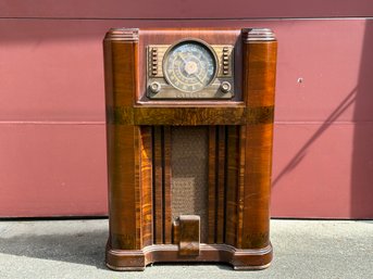 Vintage Crosley Shortwave Broadcast Console Tube Radio, 1942
