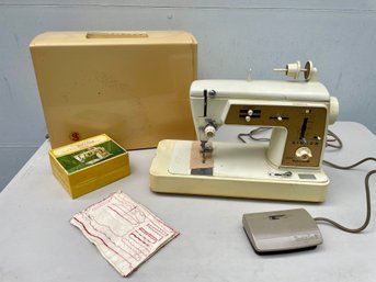 Vintage Singer Touch And Sew Deluxe Zig Zag Sewing Machine, Model 630 With Accessories