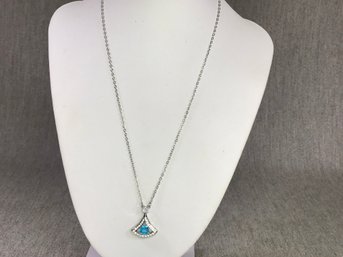 Lovely 925 / Sterling Silver 18' Necklace With Aquamarine And White Zircon Pendant - Brand New - Never Worn