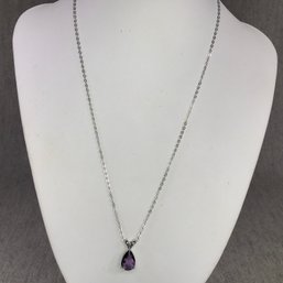 Very Pretty Brand New Sterling Silver / 925 Necklace And Amethyst Pendant - Measures 18' - Very Pretty !