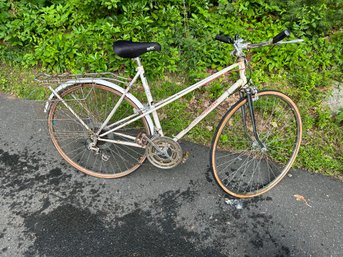 Classic Womens   Motobecane 10 Speed & Basket