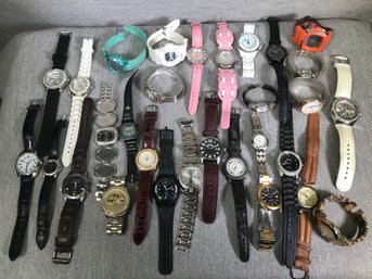 Lot 2 Of 4 - Huge Group Of Watches - ALL Types - Mens / Womens - Fix And Sell ? Art Projects ? LOTS YOU CAN DO