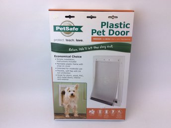 Petsafe Plastic Pet Door Medium 1-40 Lb 8.125 X 12.25 Flap