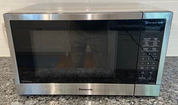 Panasonic Genius Sensor 1200W Microwave