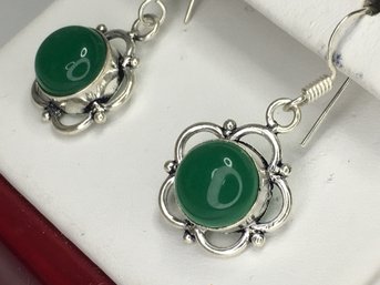 Wonderful 925 / Sterling Silver With Jade Green Quartz Earrings - Brand New - Never Worn - GREAT GIFT !