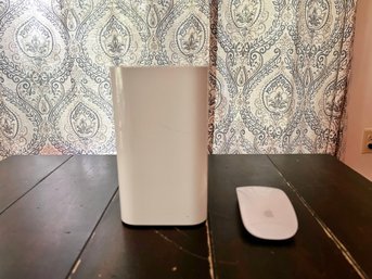 Apple Magic Mouse & Apple Air Port (router)